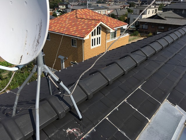 平板瓦が使用された屋根